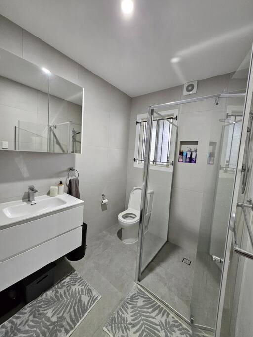 Prime Location: Just Steps Away From Oxford Street Brisbane