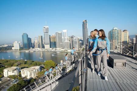 Premium 4 Bedroom Family - Apartment Brisbane