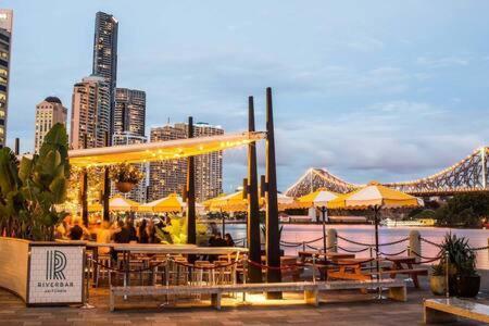Premium 4 Bedroom Family - Brisbane