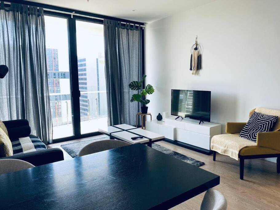 Apartment Of South Bank With Car Park *