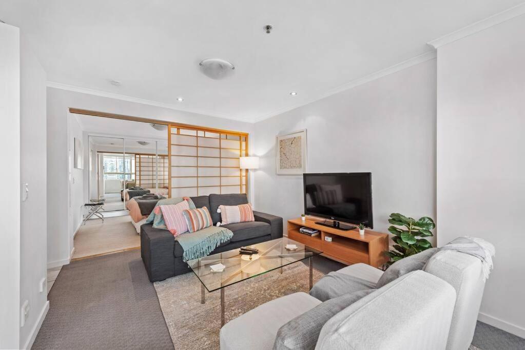 Stunning! Skyline City, Water + Story Bridge Views Apartment Brisbane