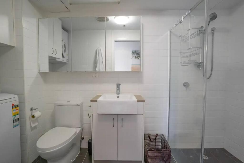 Apartment Groovy! ~ New Farm ~ Walk To Cbd *