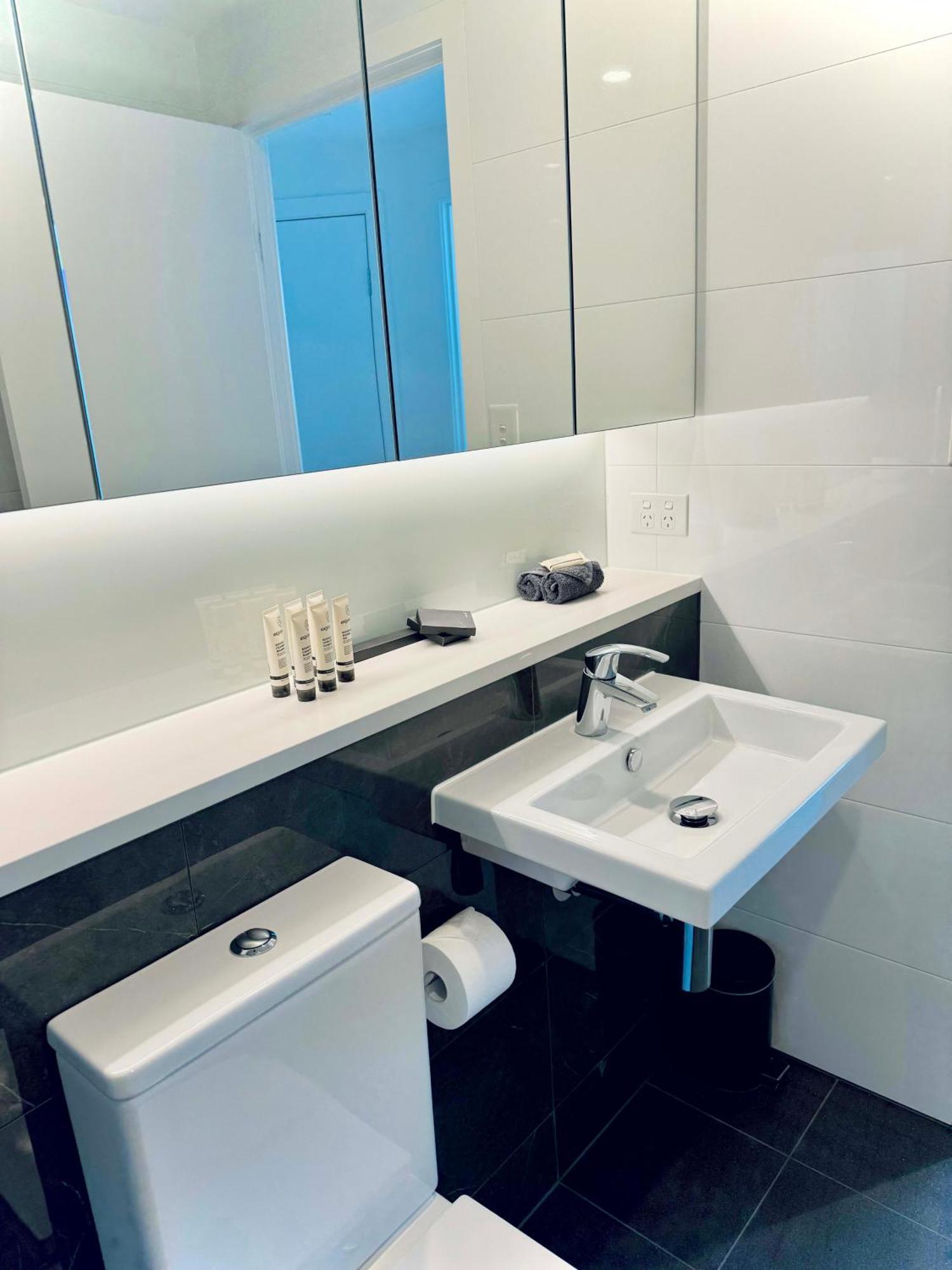 Luxurious 3 Bed Sky Retreat At Skytower * Brisbane