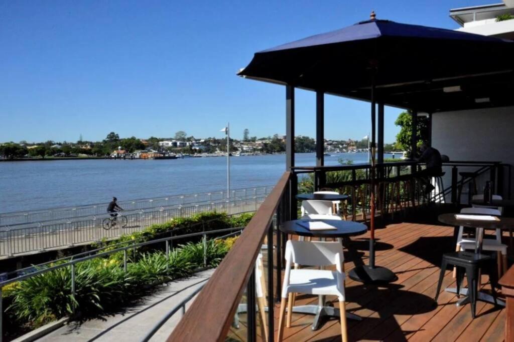 New Farm Water Views! 2bed/2bath/1car