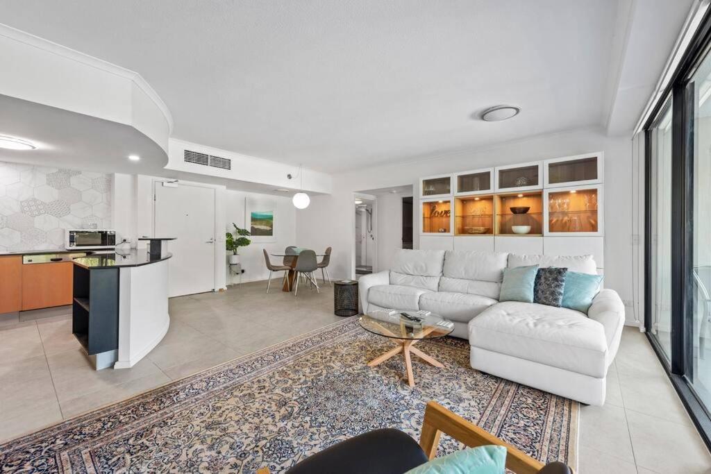 Apartment New Farm Water Views! 2bed/2bath/1car Brisbane