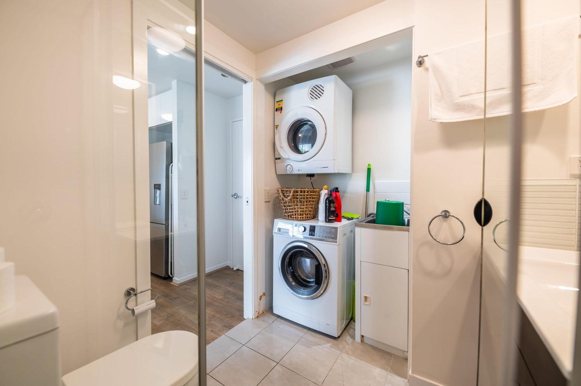 Tranquil 2-bed Inner City Retreat With Parking Apartment *