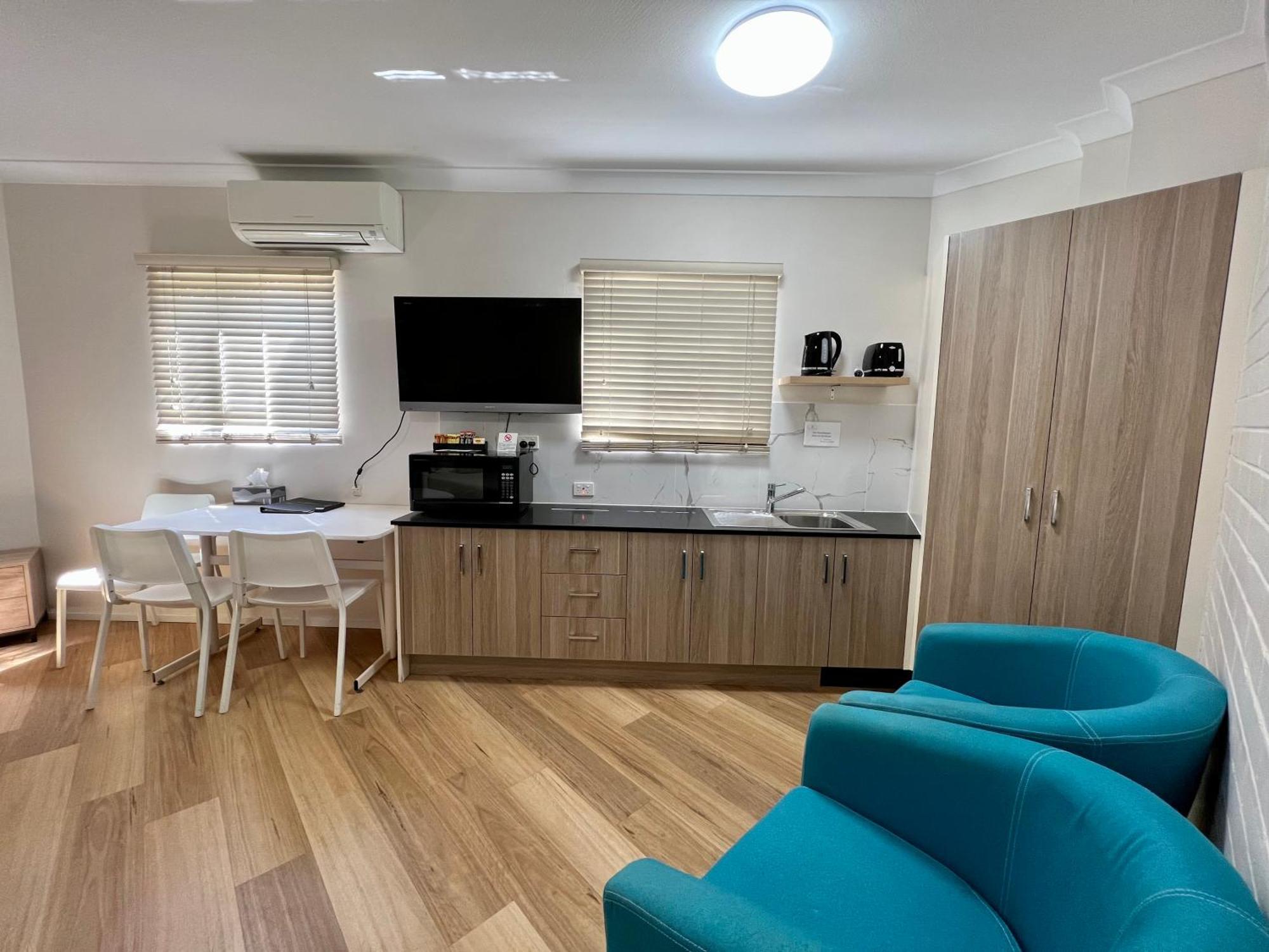 Motel Benson Court 3*