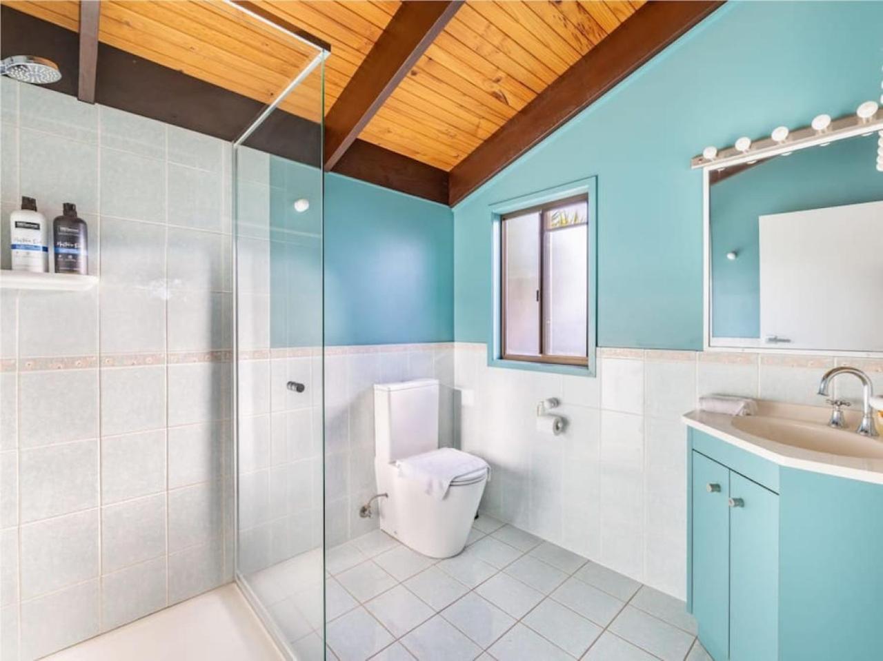 Holiday home Hidden Bali Style 5br House In Robertson
