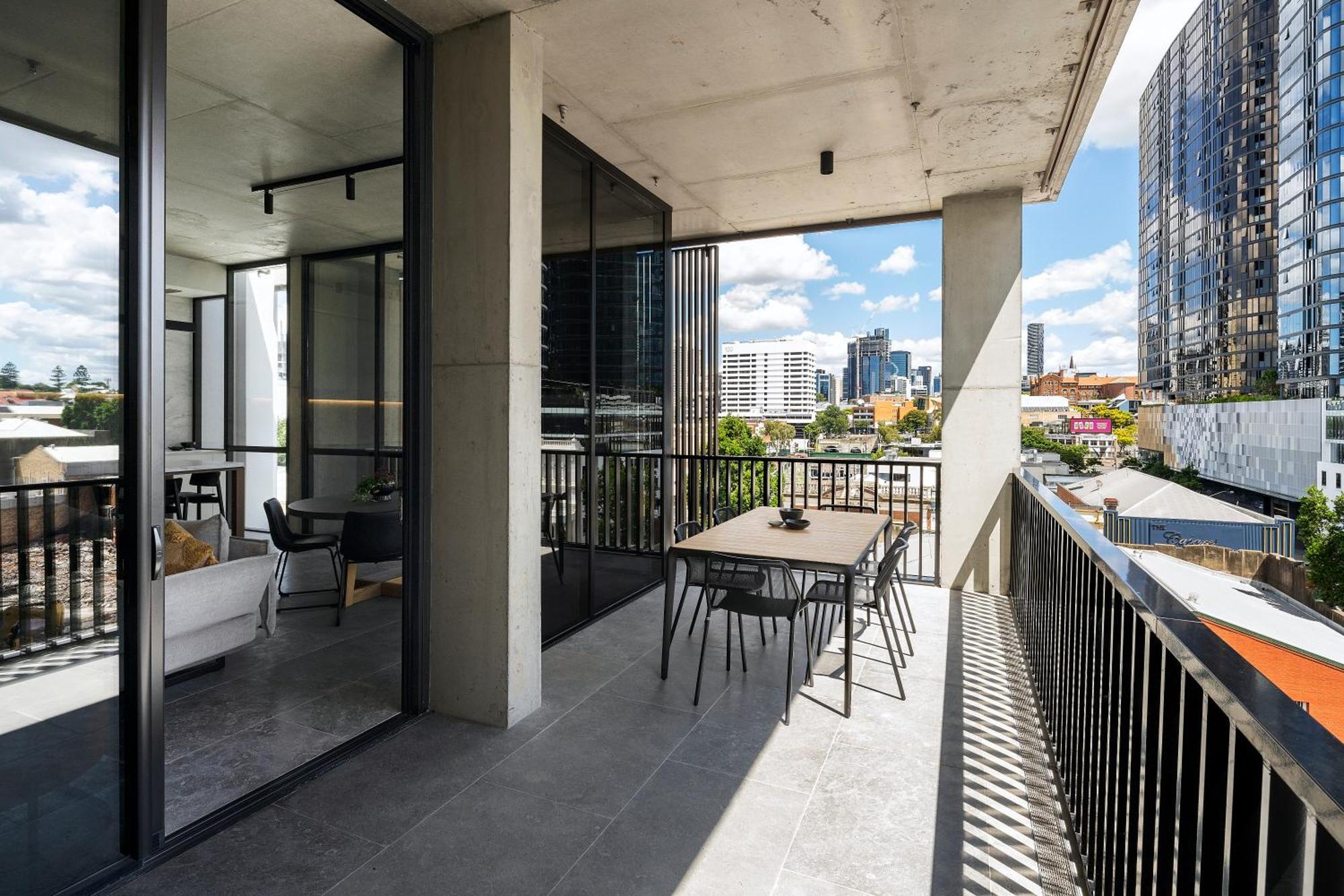 Alfred & Turner Apartments, Luxury 2 Bedroom In The Heart Of The Valley *