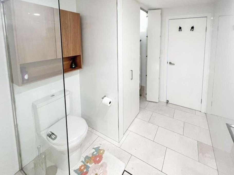 Executive River View 1 King Bed Cbd W Car Park Apartment *