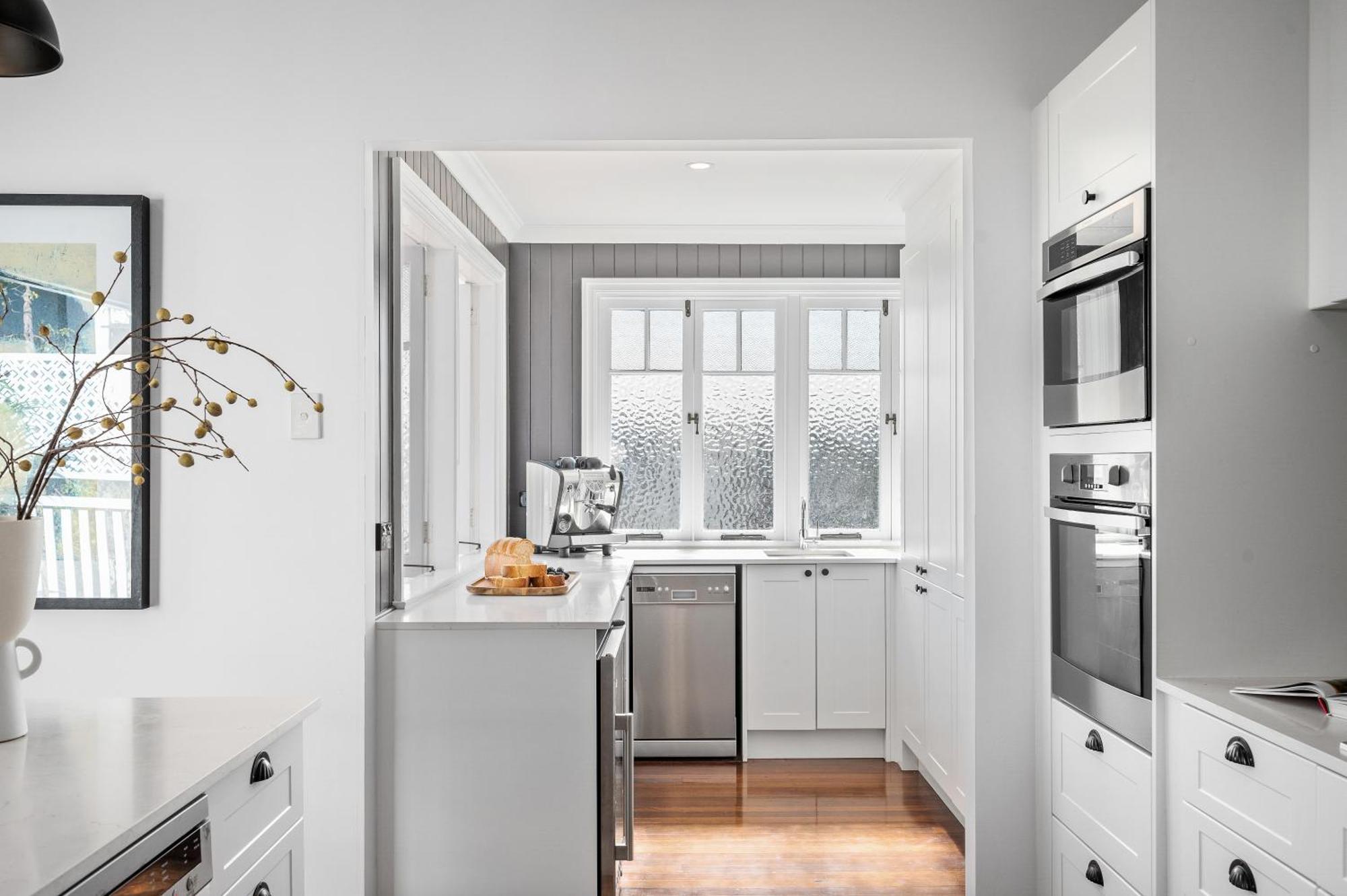 Evandale, 1920's Historic ,stunning And Modern With Amazing Views Holiday home