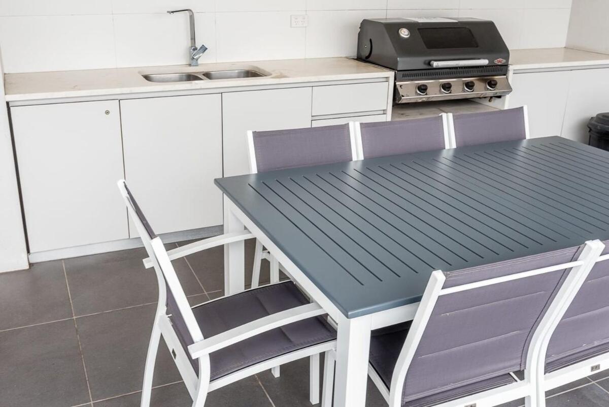 Radiant With Rooftop Entertaining Area *