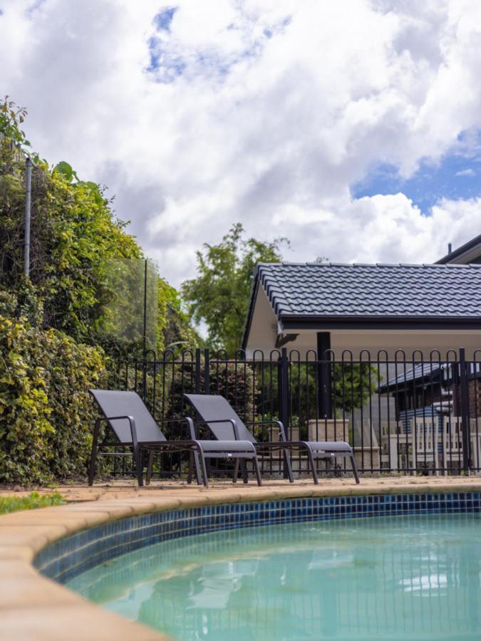 Hotel 4br German Style W Pool Eight Mile Plains