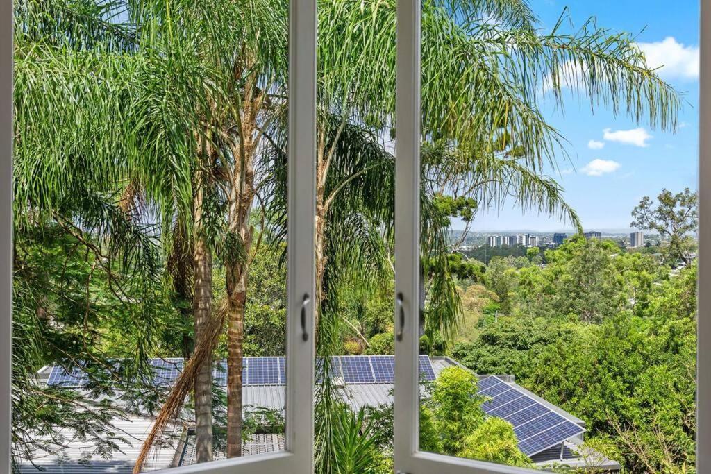 Poppy's Place! 4bed/1bath/2car/views/house ~bardon Holiday home *