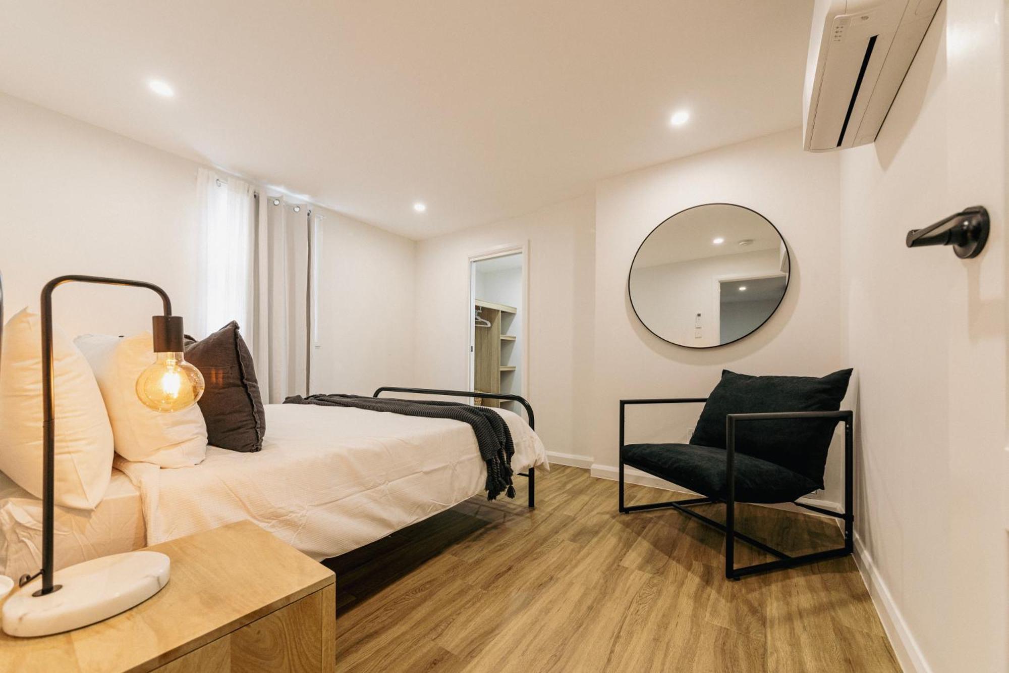 Urban Getaway Bardon Luxe 3 Bed 2 Bath And Pool Holiday home *
