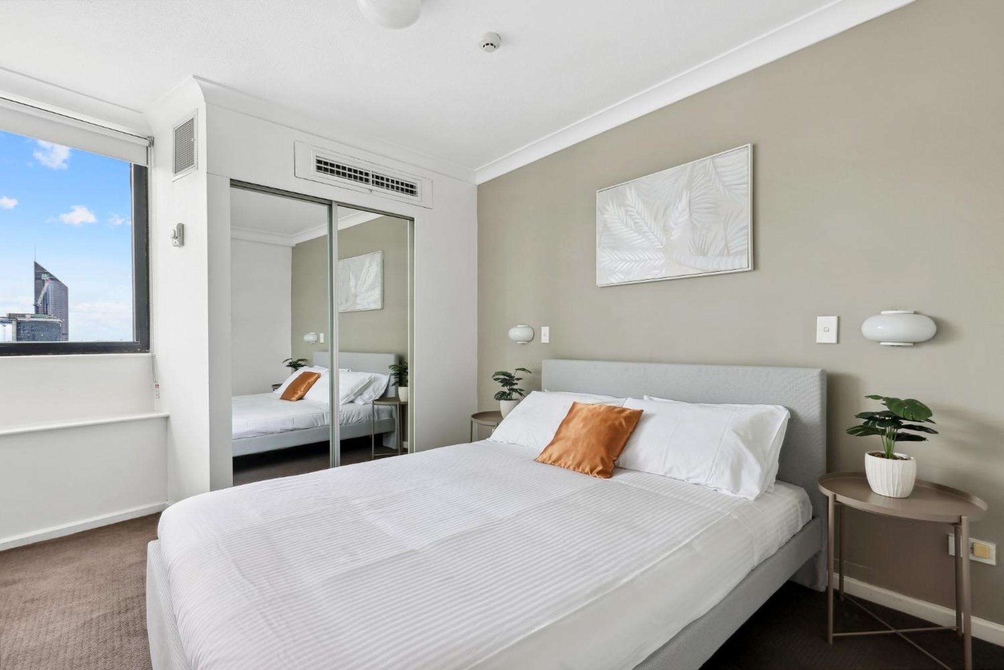 1-bed Pad With Sweeping Views Apartment *