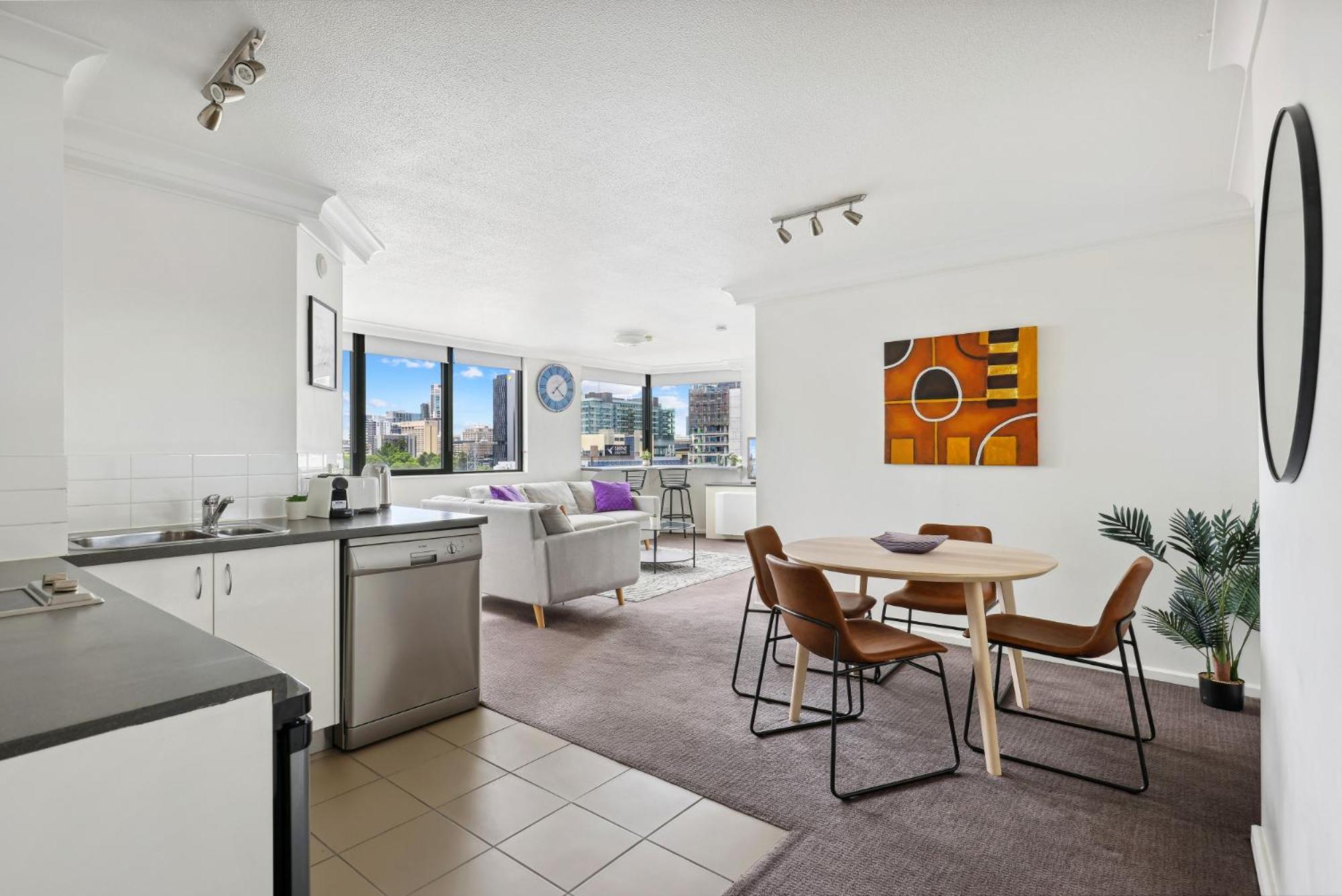 Apartment 1-bed Pad With Sweeping Views