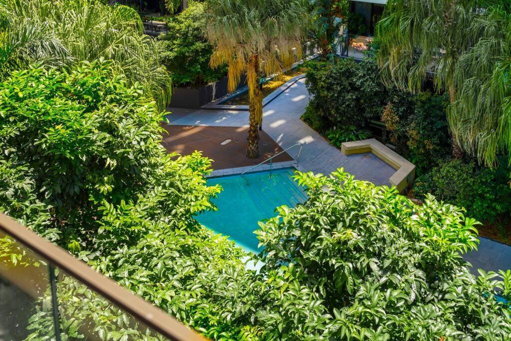 Modern 1-bdr W/ Free Car Park&fantastic Pool Brisbane