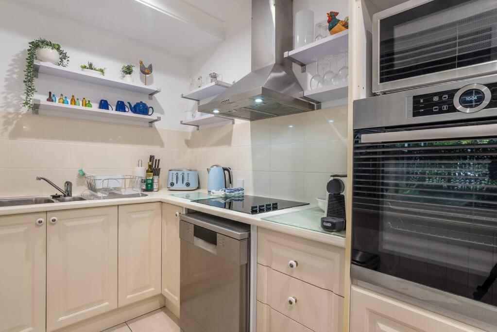 Birdsong Yeronga - Inner Village Sanctuary Holiday home *