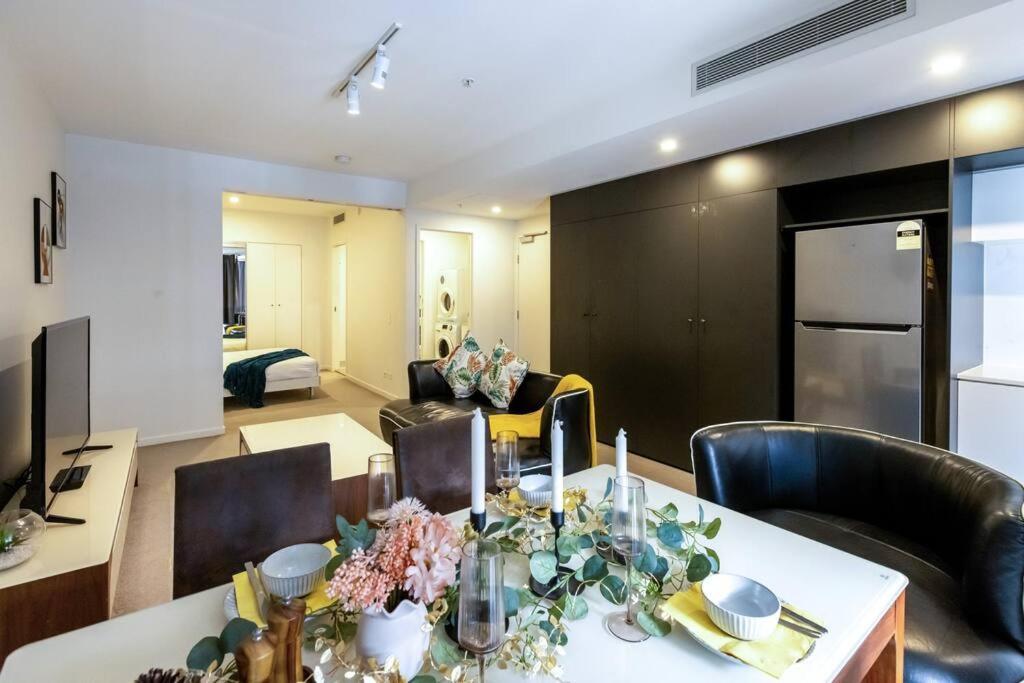 Apartment Stylish 1br W Infinite Pool In South