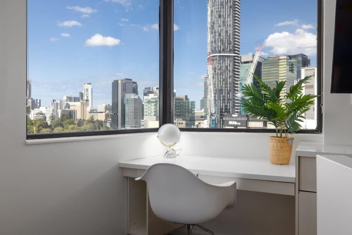 Apartment Heart Of Brisbane's Cbd High-level River Views