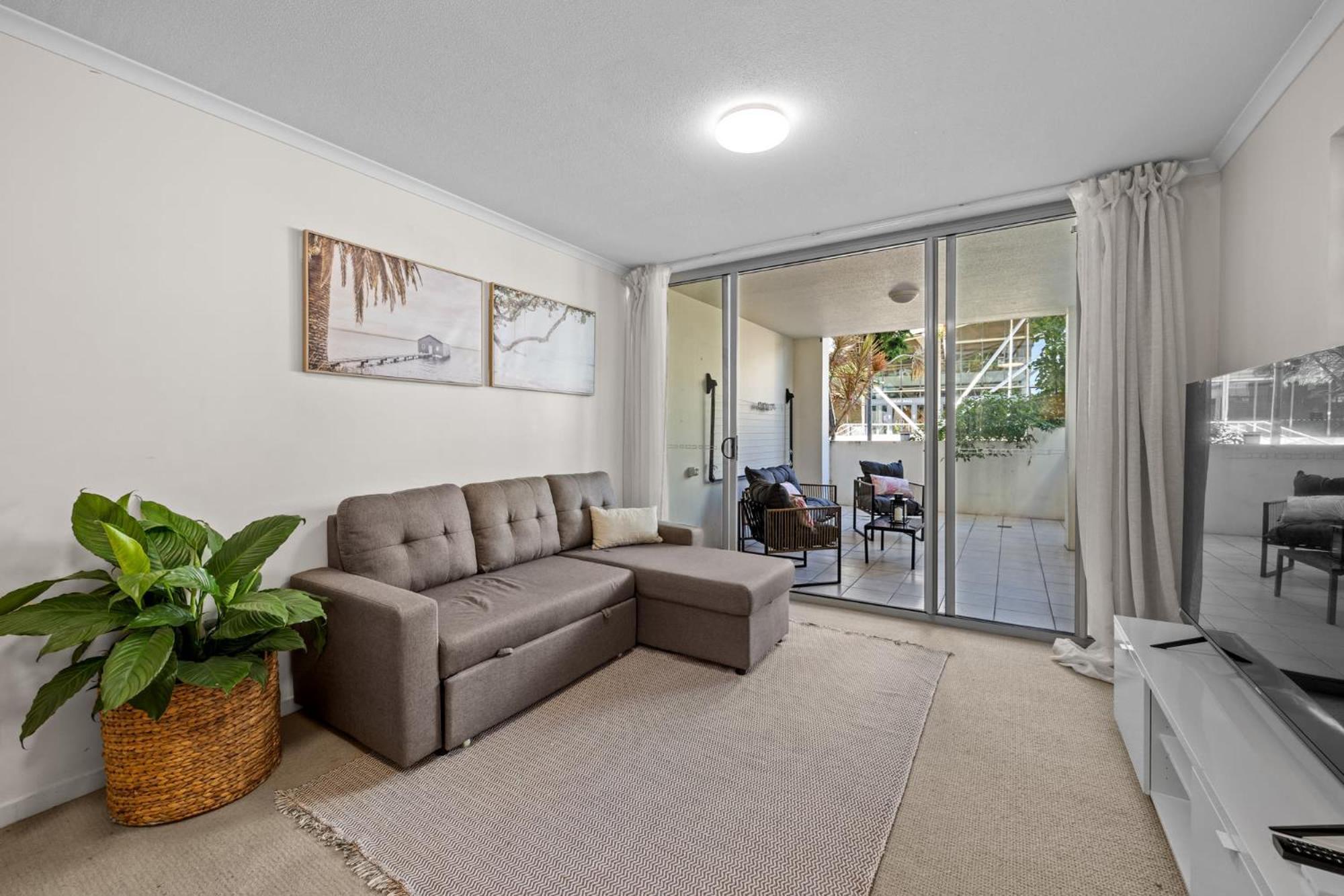 Apartment South Vale South
