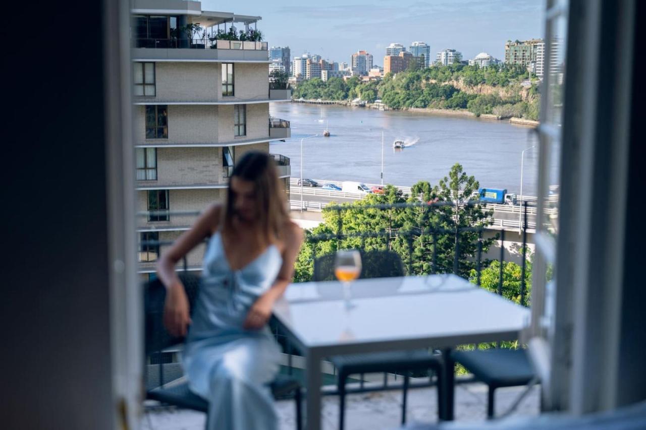 Riverside Heritage Chateau 2br South Brisbane