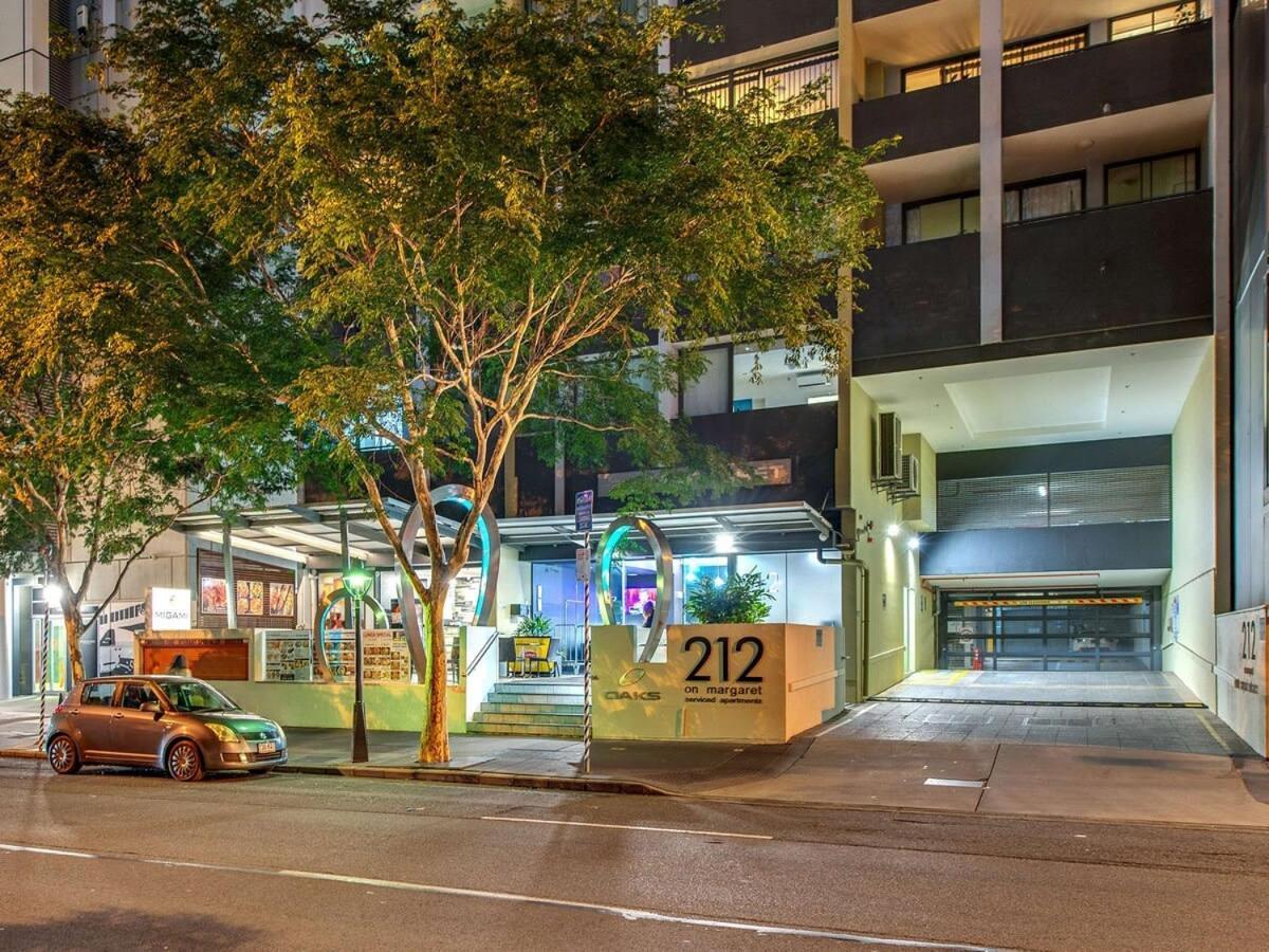 Cbd Free Parking Pool Balcony Walk To Casino Brisbane