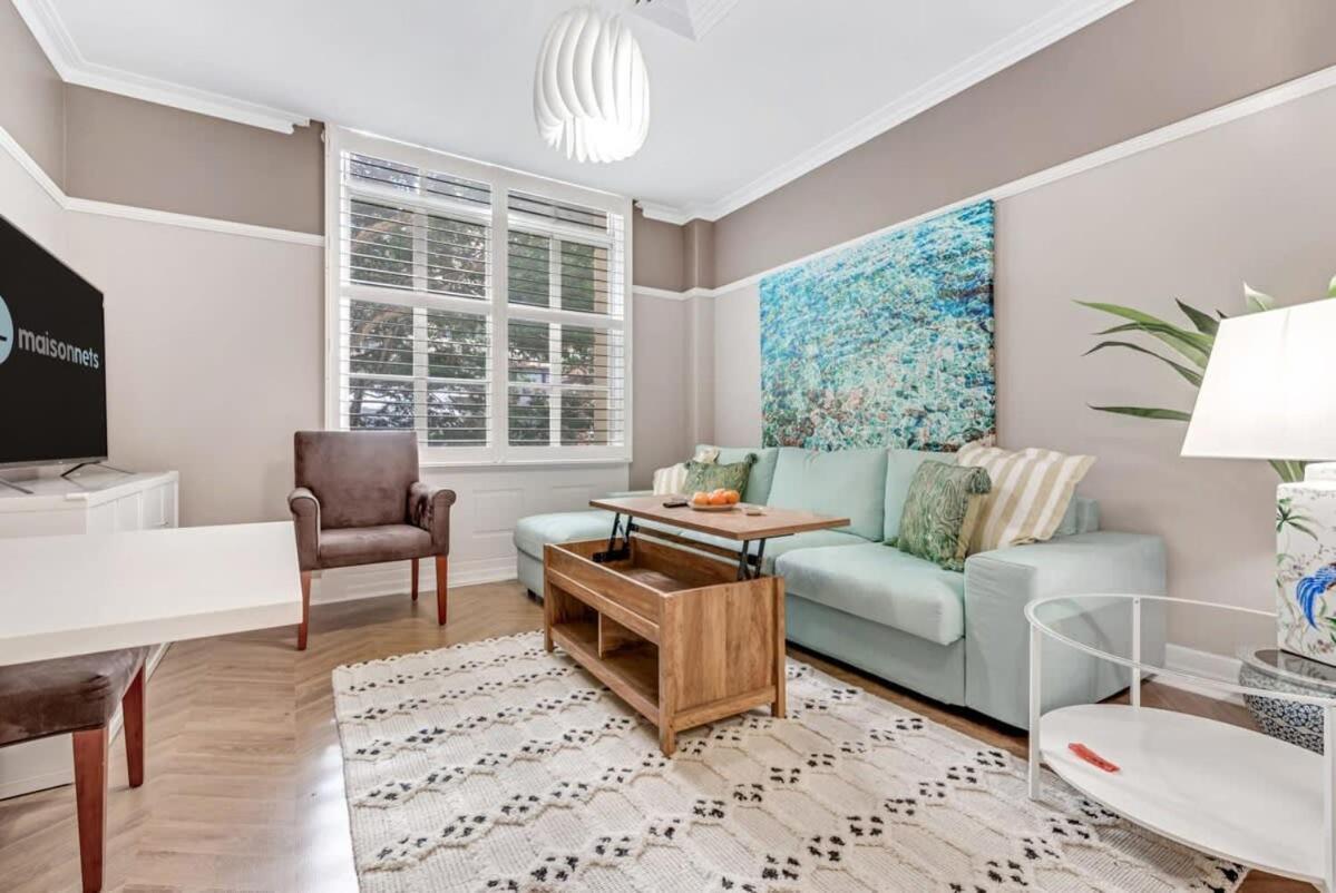 Adina 1br Walk To Queen St Mall Apartment