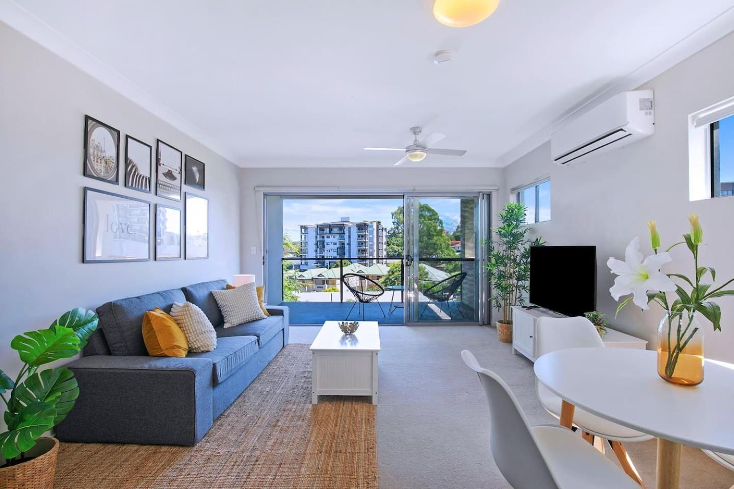 Apartment 'the Provincia' A Contemporary Inner-city Abode