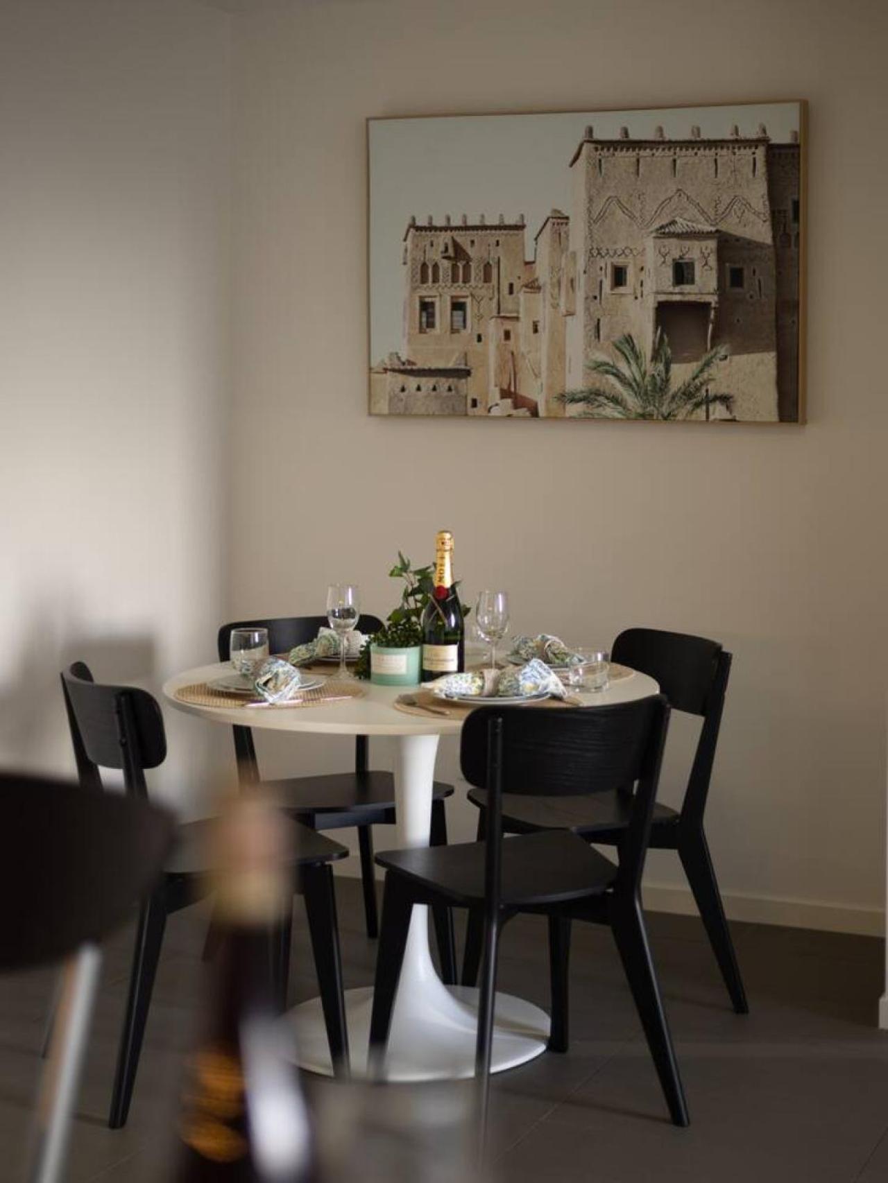 Apartment Chic Modern Retreat 1br W Pool Kelvin Grove *