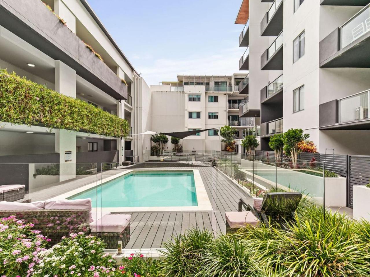 Chic Modern Retreat 1br W Pool Kelvin Grove