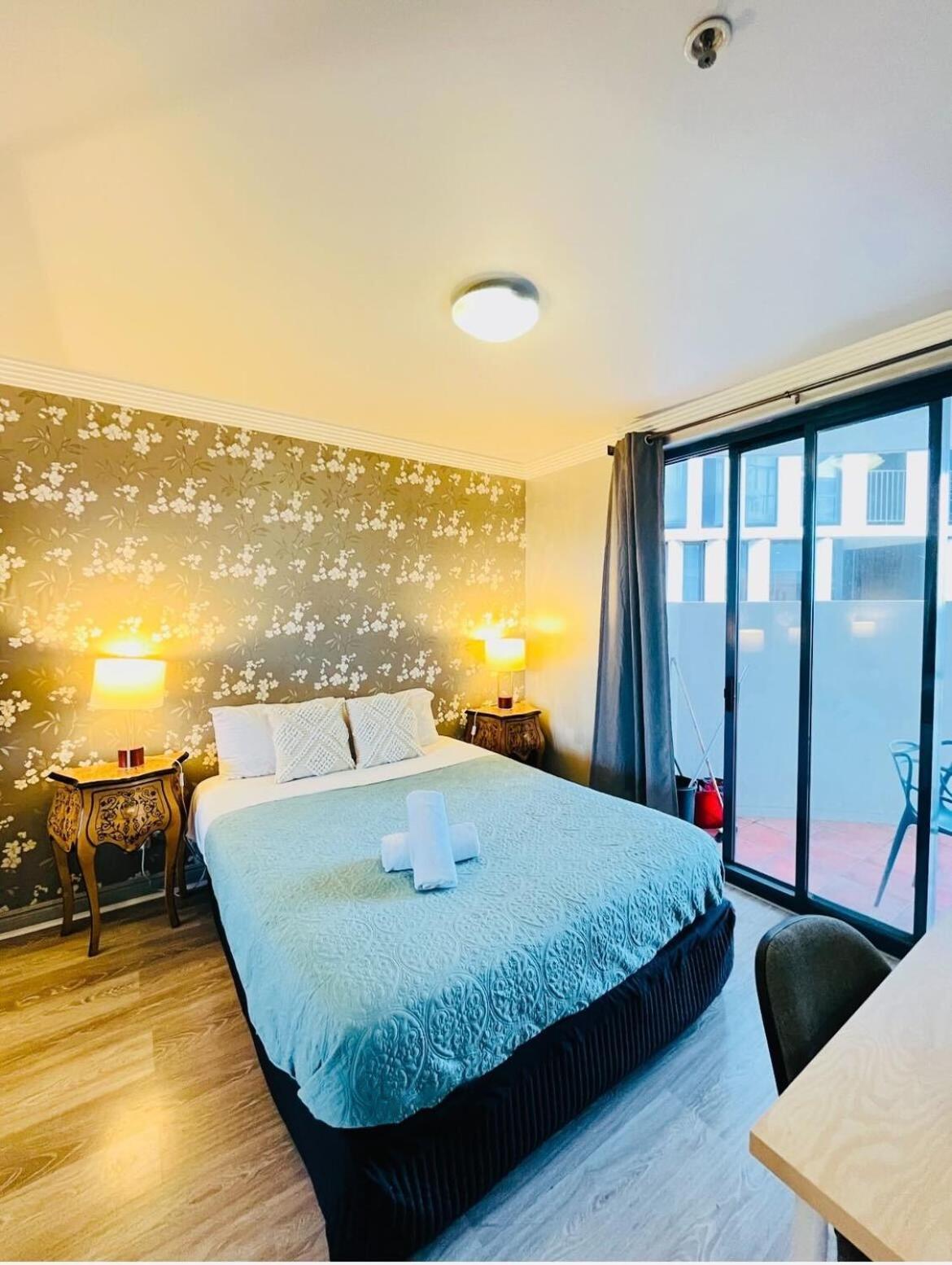 Riverview 2b2b In Cbd W/parking, Pool, Gym