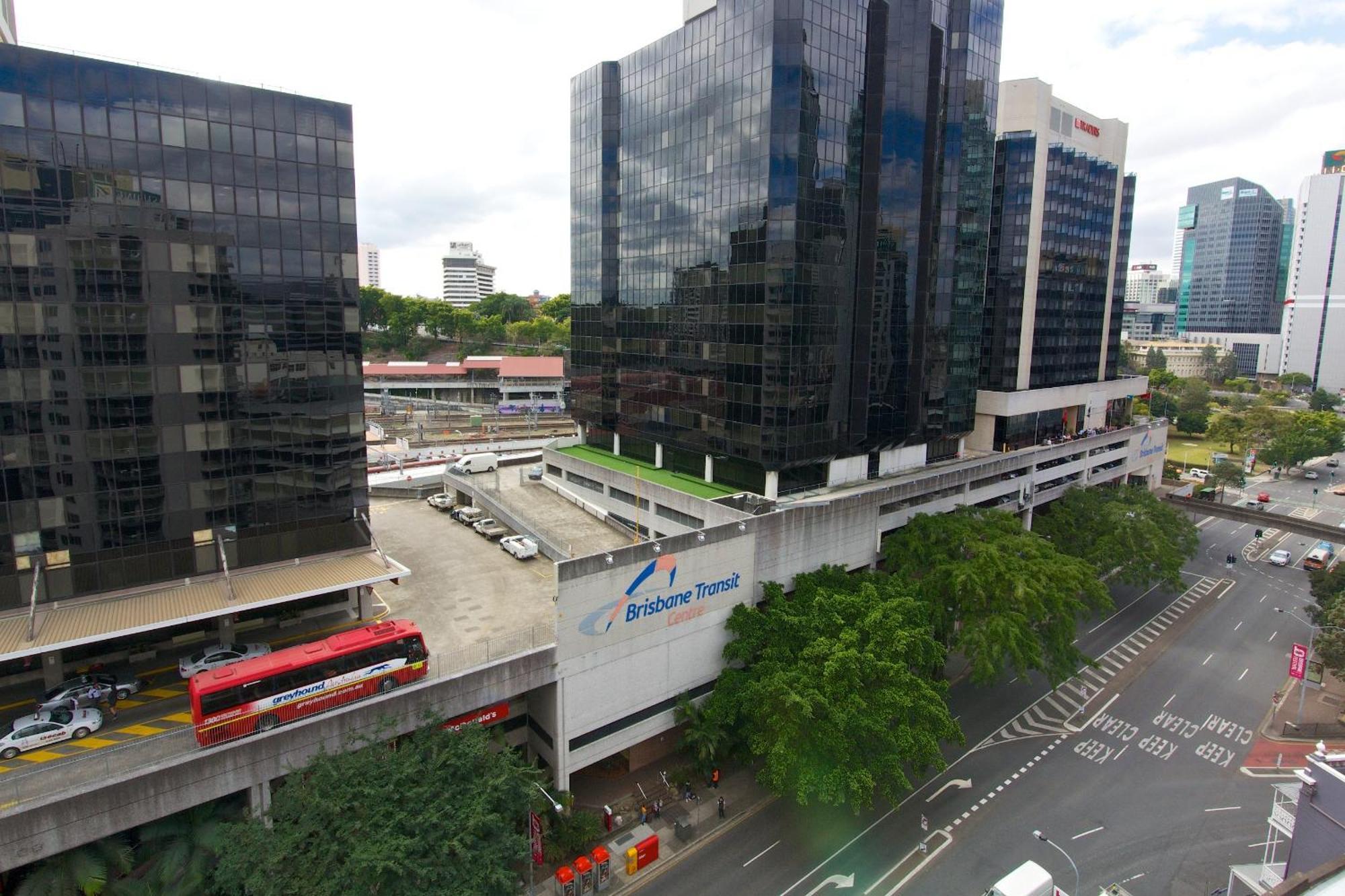 Aparthotel Abbey On Roma & 4*