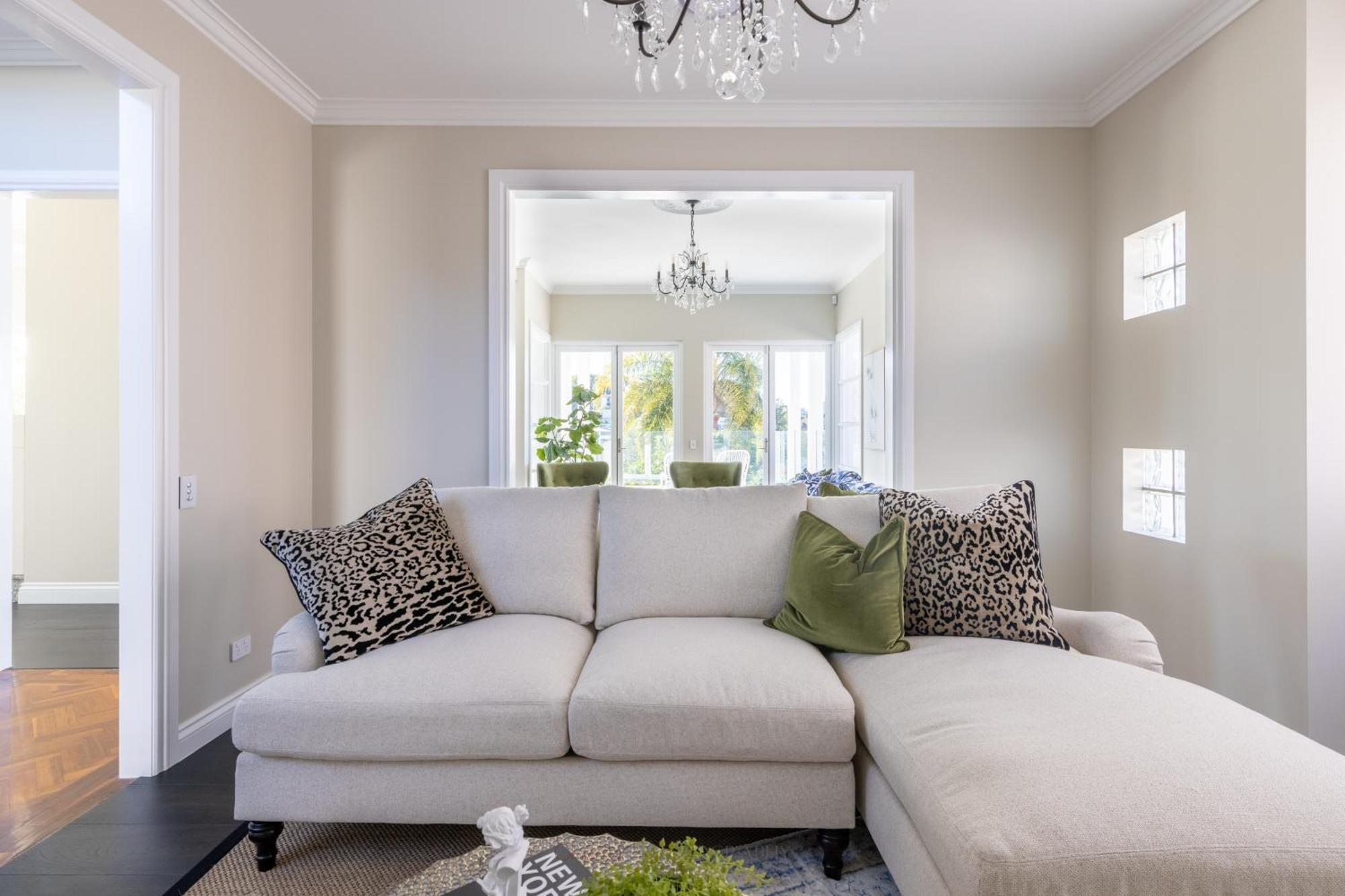 Hamilton Hill With Panorama View *