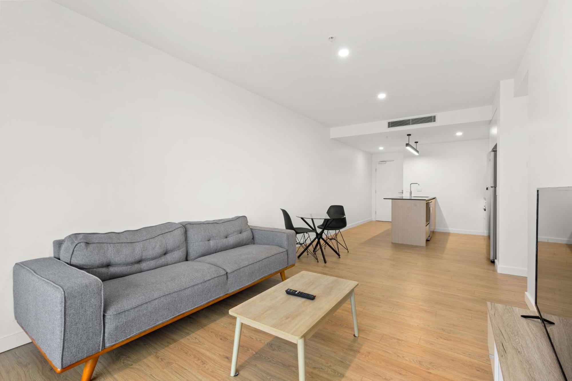 Kozyguru South Kozy 2 Bedrooms + Free Parking One Qsb001-1203