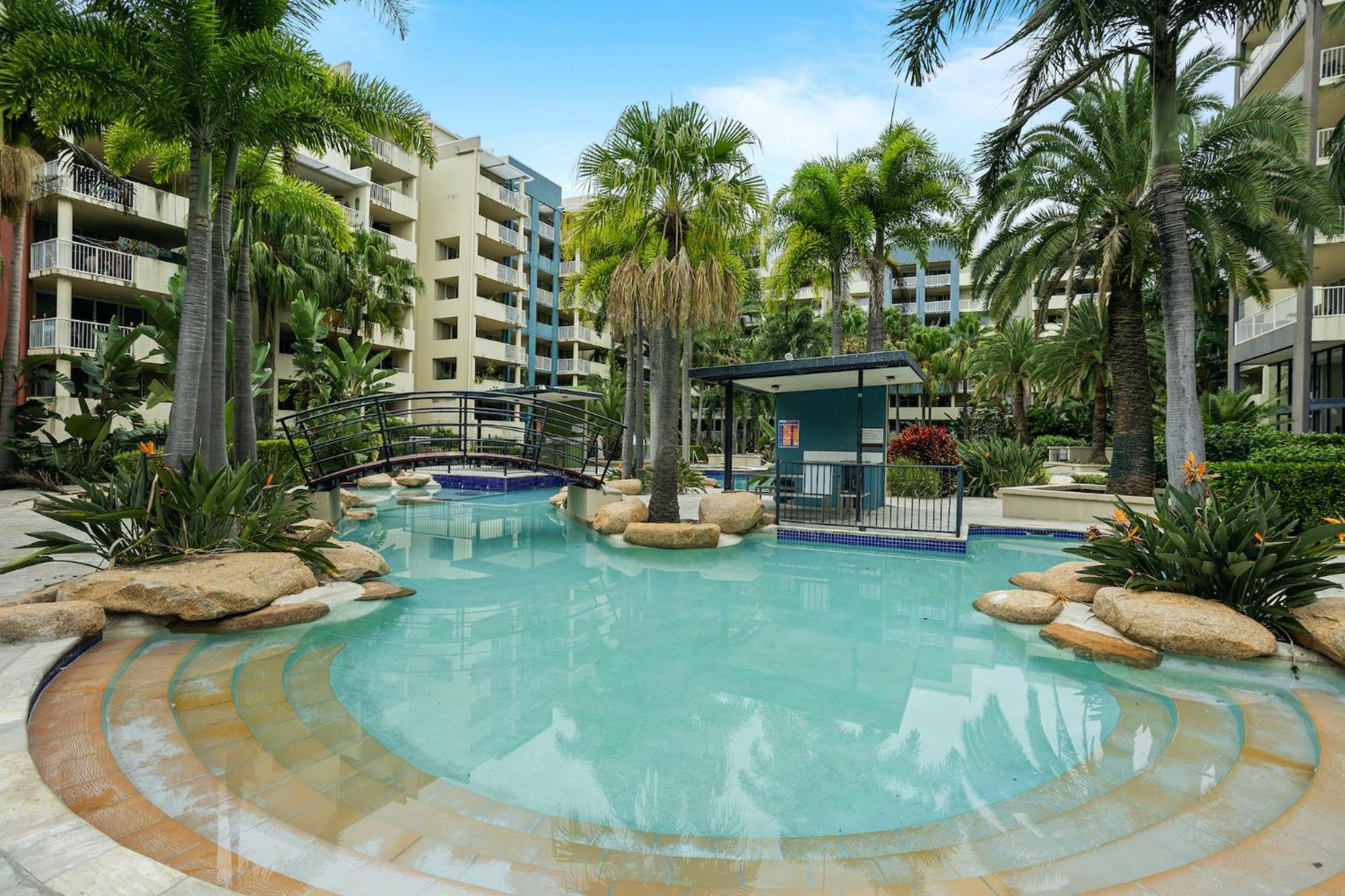 Coastal With Pool View *
