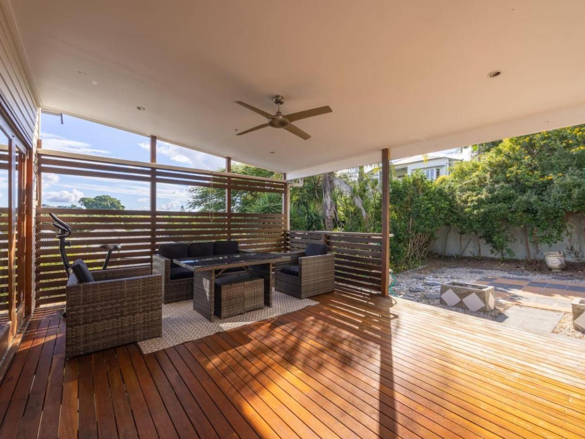 6km To Cbd Convenient 5br Queenslander Coorparoo Brisbane