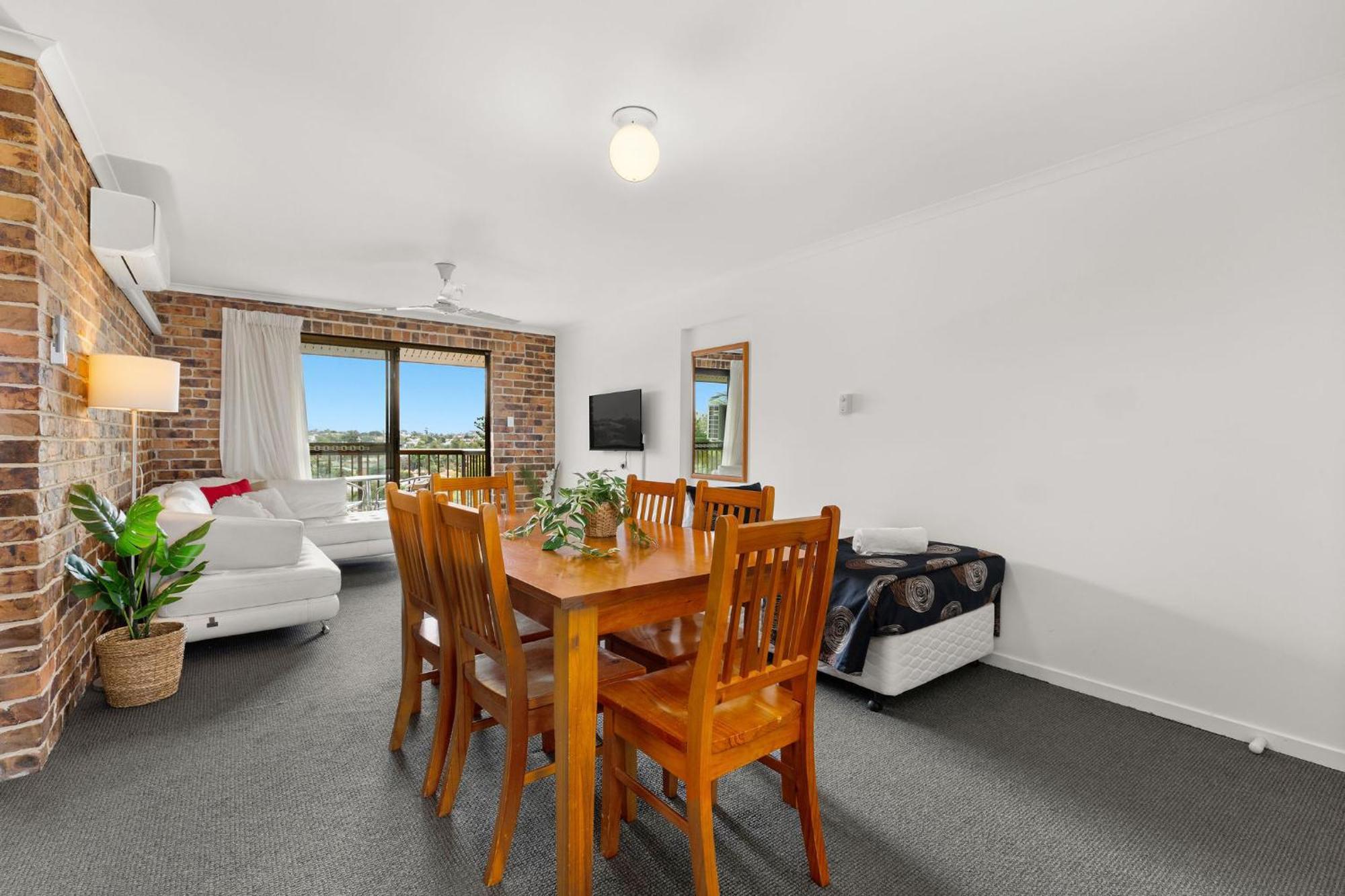 Toowong Aparthotel 3*