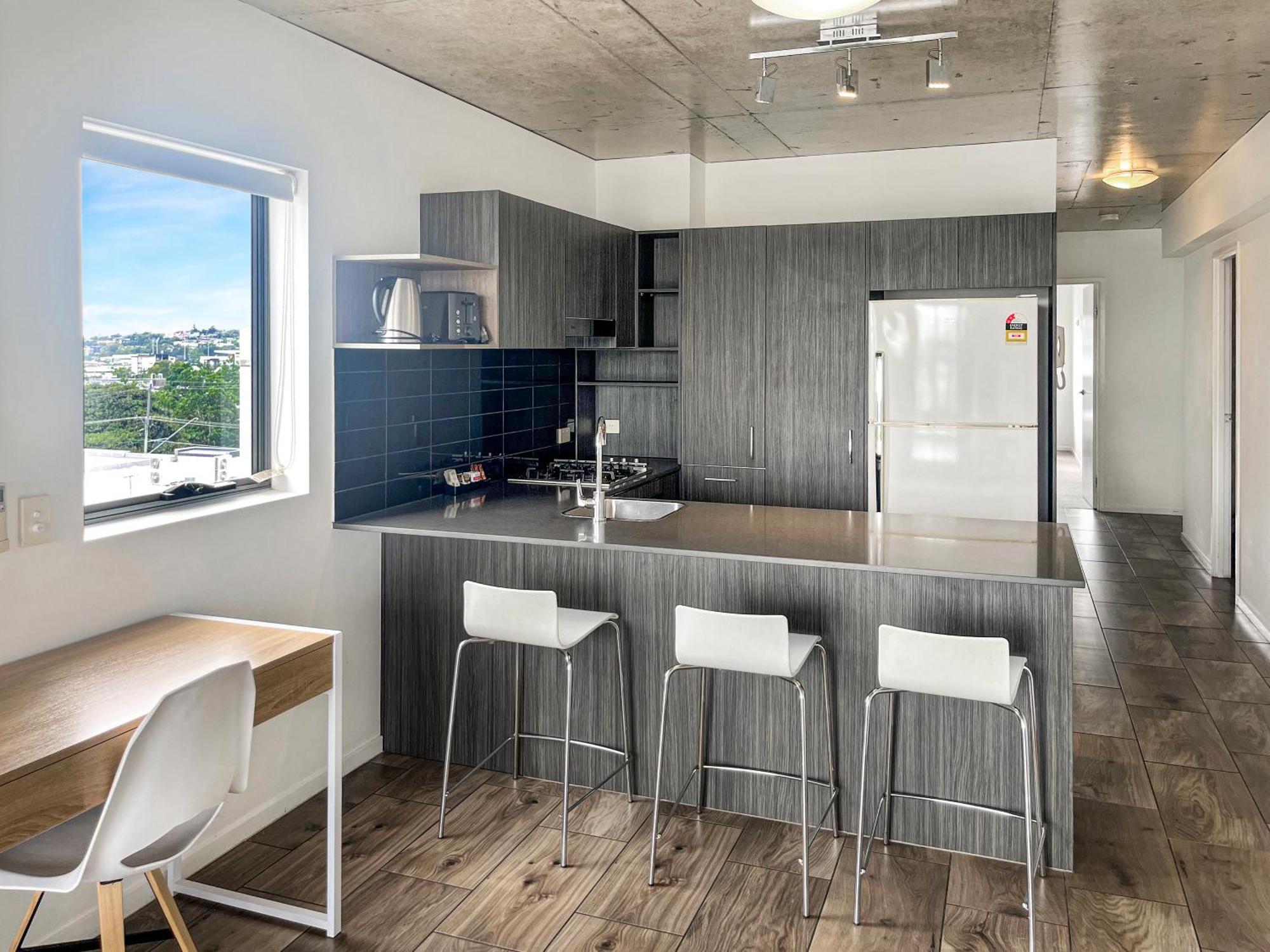 Direct Collective - Pavilion And Governor On Brookes 4*