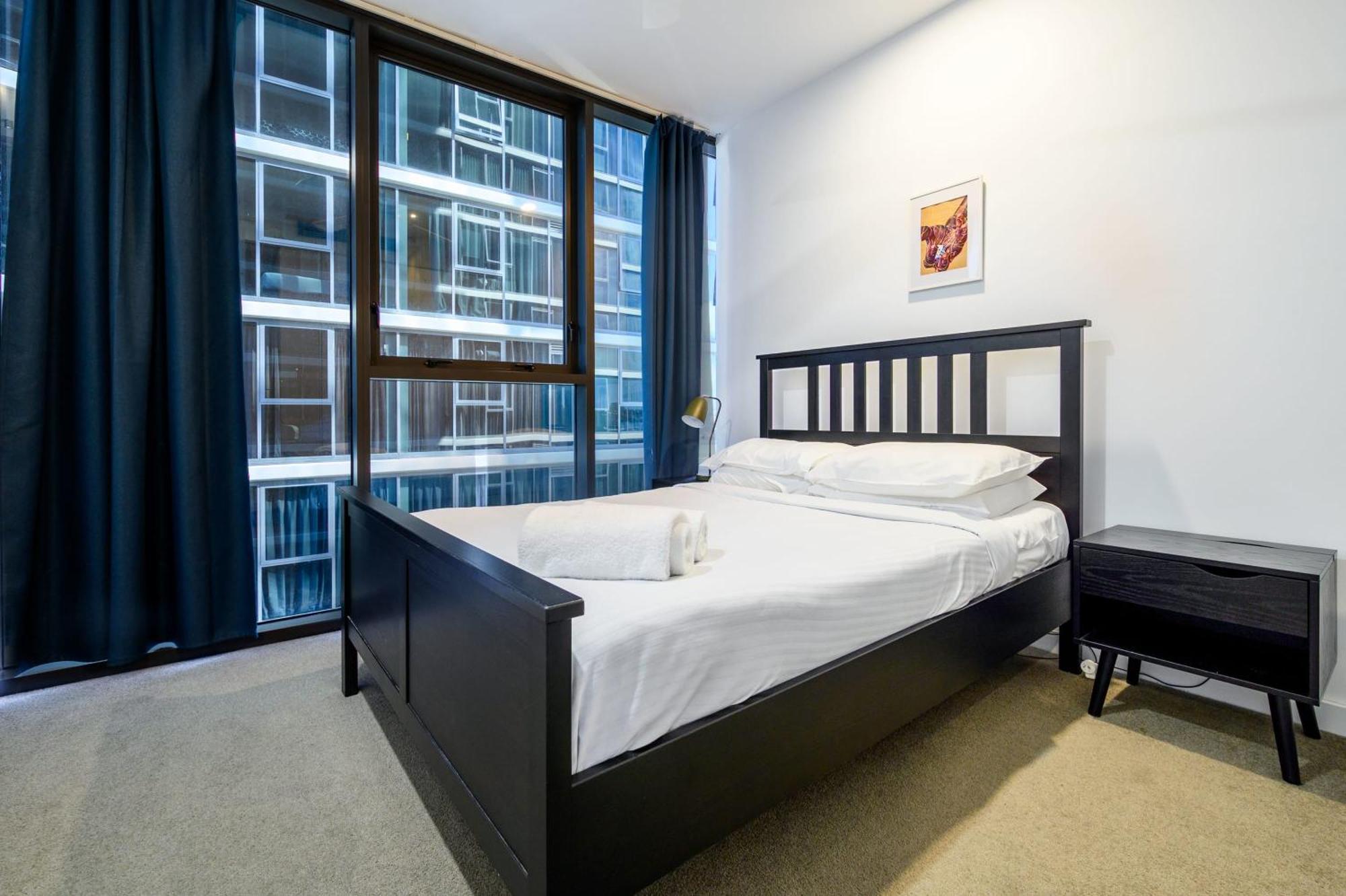 Stunning 2 Bedroom Retreat W Gym Sauna And Pool * Brisbane