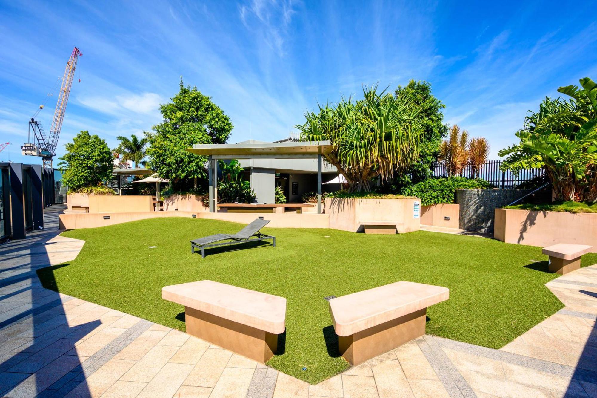 Stunning 2 Bedroom Retreat W Gym Sauna And Pool Brisbane