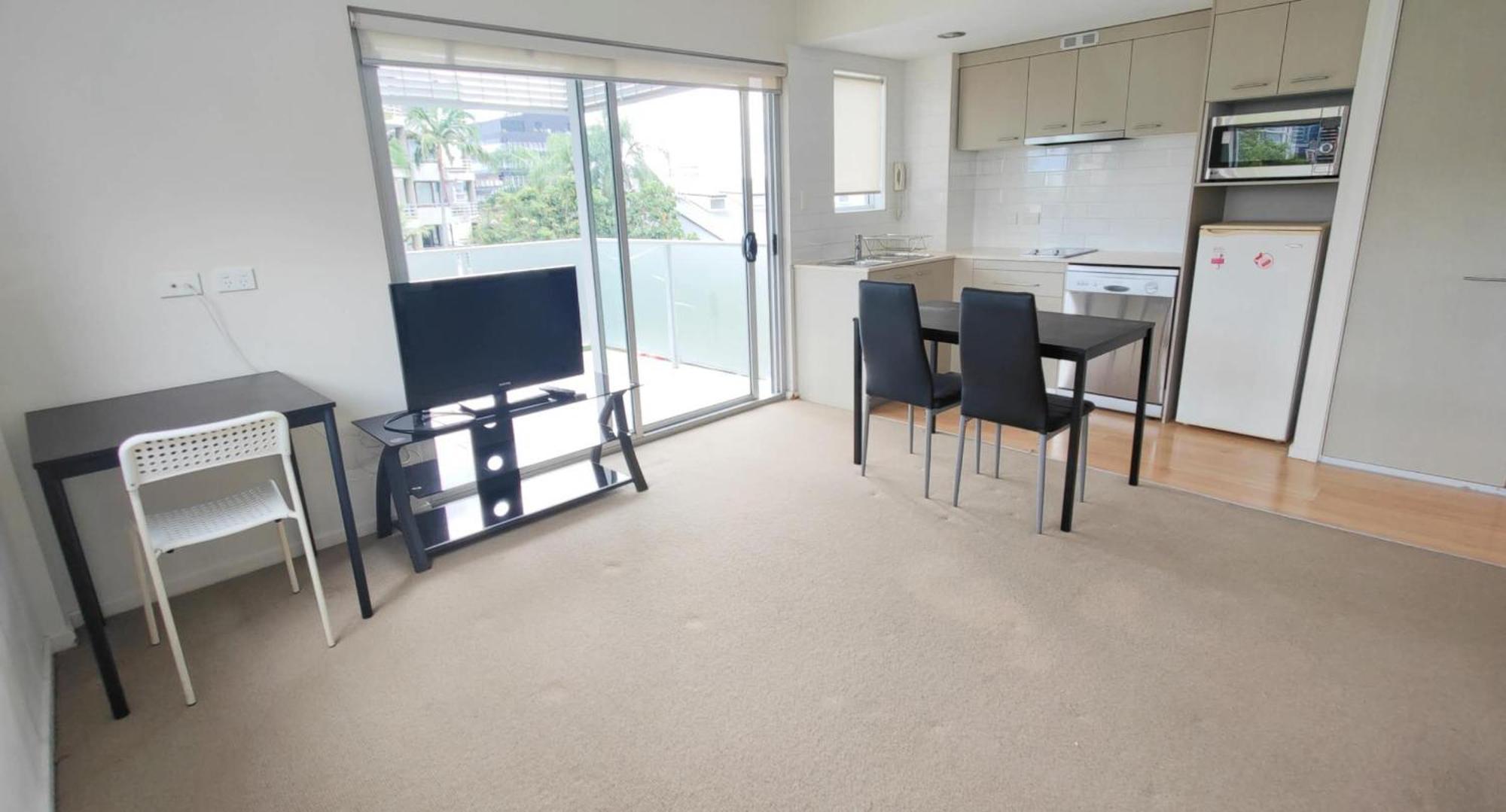Hilltop Cbd Apartment