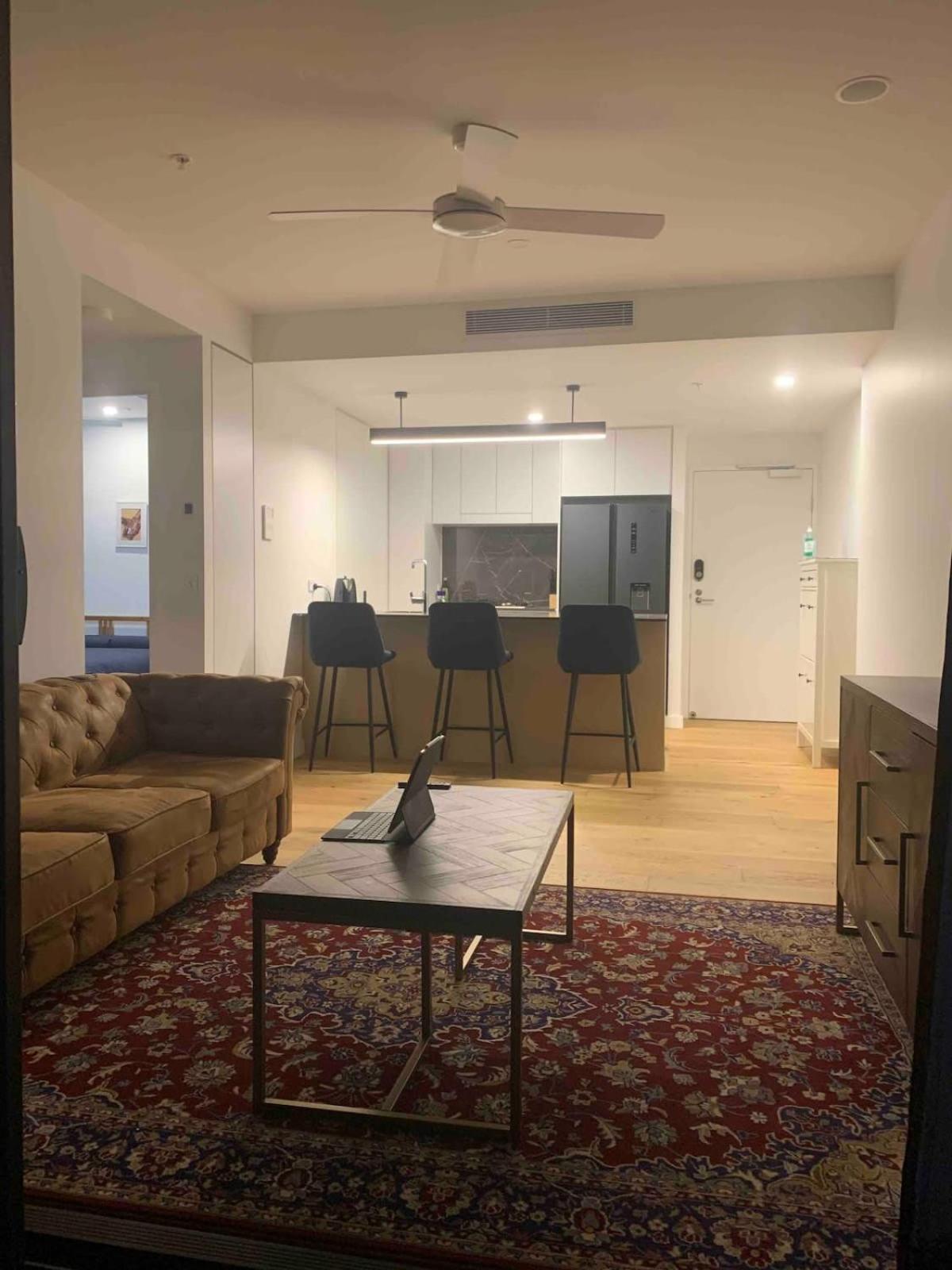 Stunning 2 Bedroom Retreat W Gym Sauna And Pool Brisbane