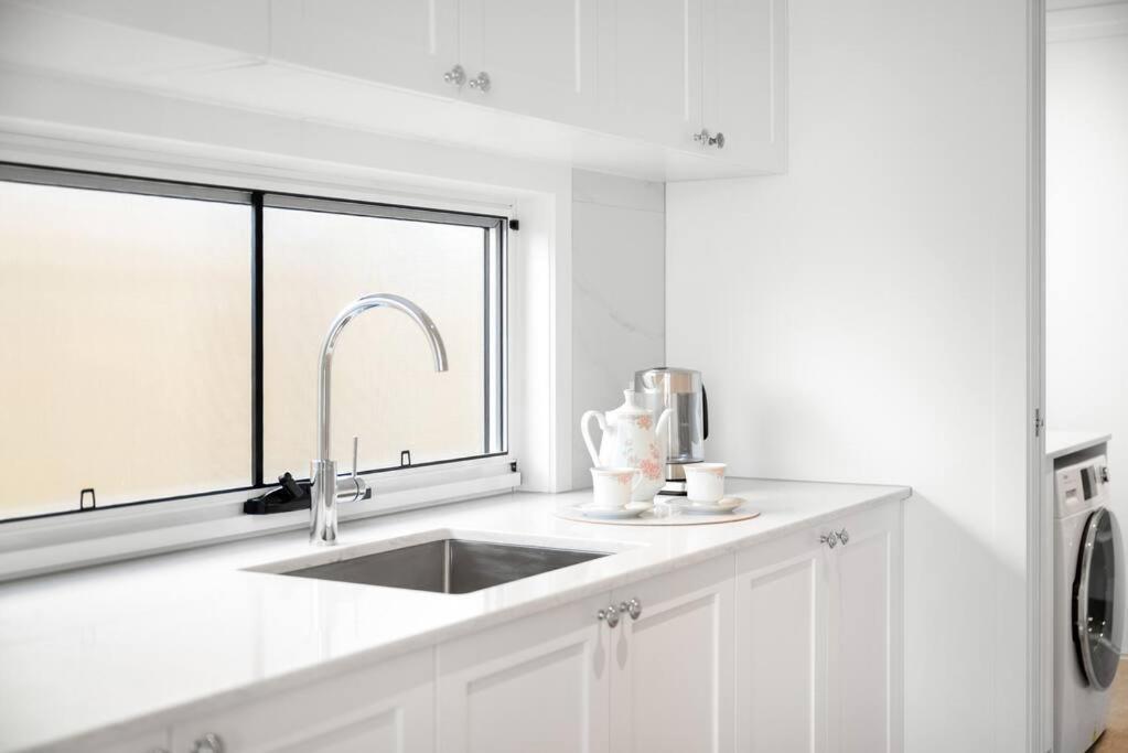 Luxury House With Pool, Close To Cbd