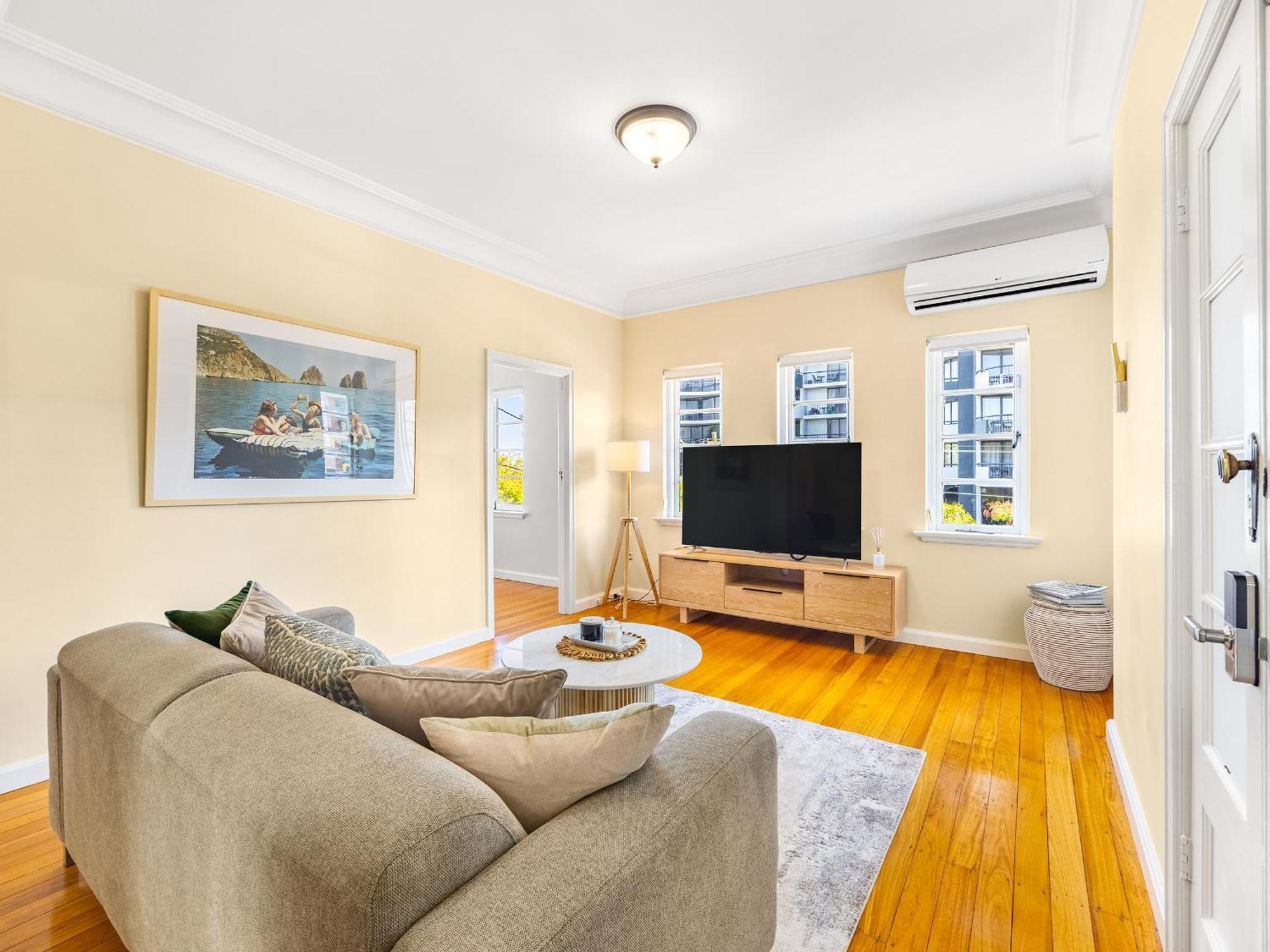 Riverside Heritage Chateau/convenient/free Carpark Apartment Brisbane