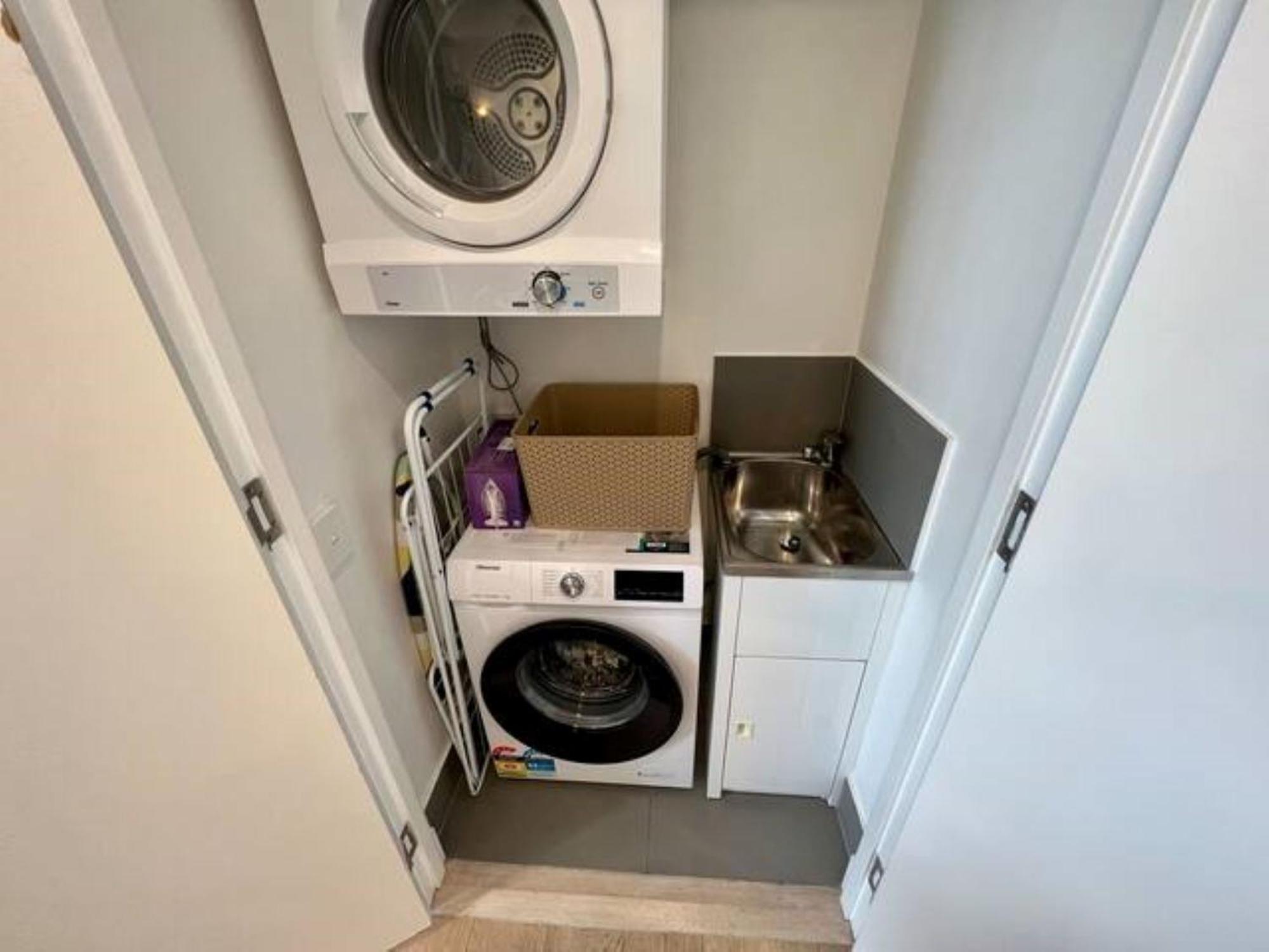2-bed With Pool, Gym, Parking And Balcony Apartment