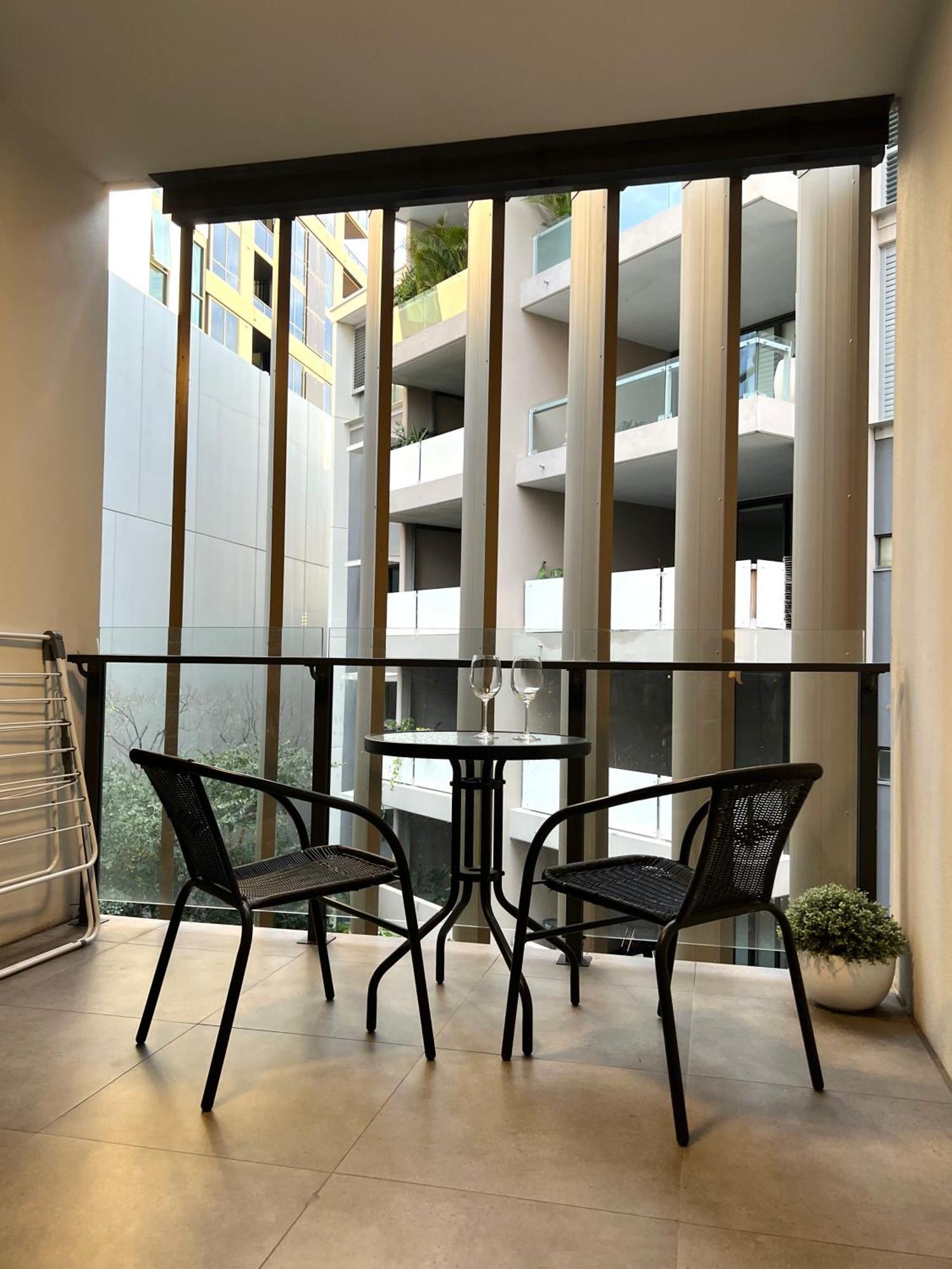 Apartment South Epicentre - 1 Bedroom *