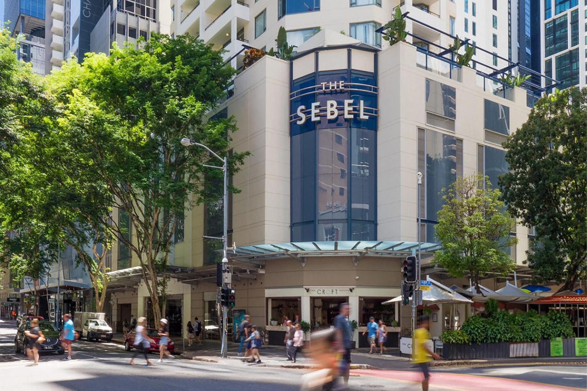 Cbd 1-bed With Pool, Gym & City Views *