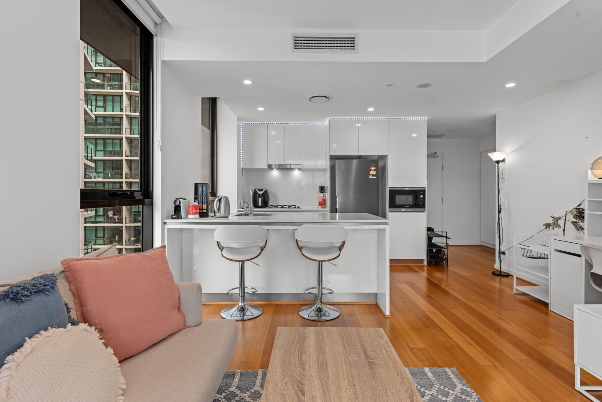 Apartment Cityscape 2-bed With Pool, Gym & Secure Parking